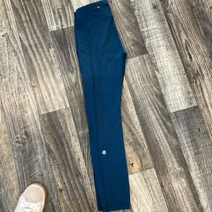 Lululemon legging- like new!!